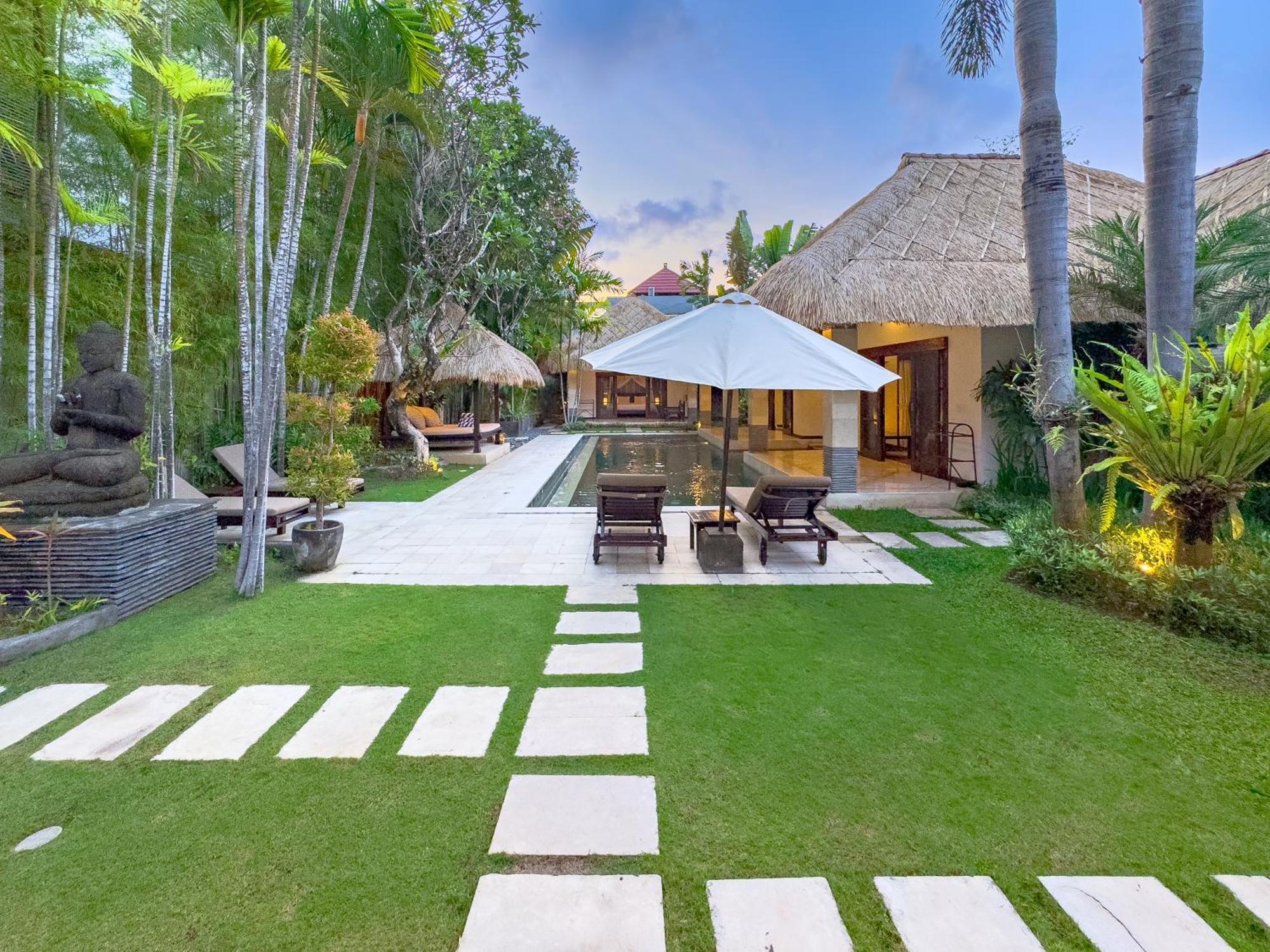 Villa Bugis Drupadi Seminyak 外观 照片