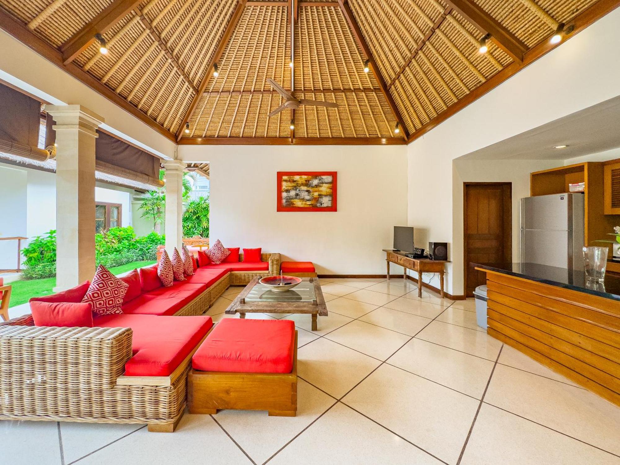 Villa Bugis Drupadi Seminyak 客房 照片