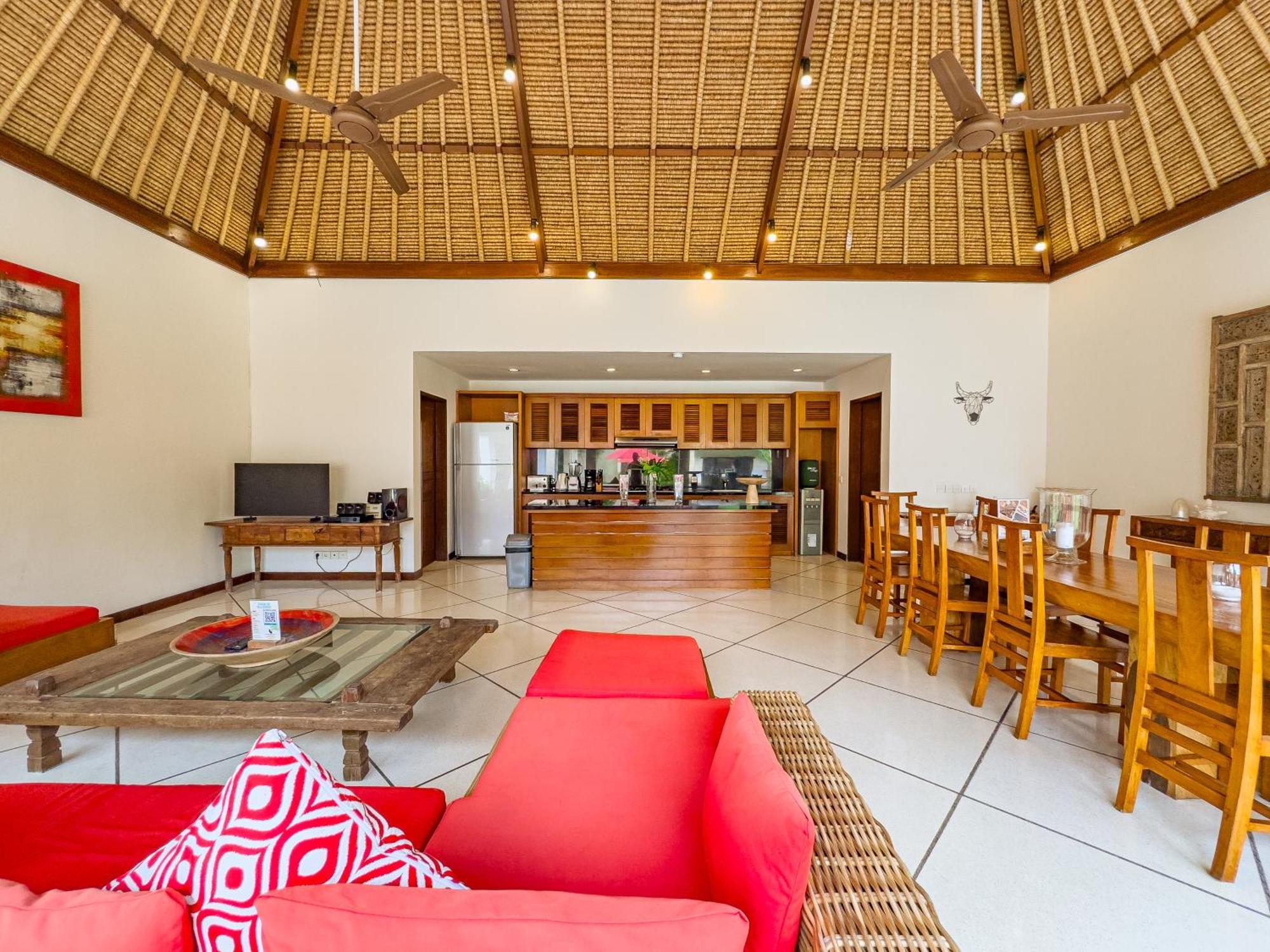 Villa Bugis Drupadi Seminyak 客房 照片