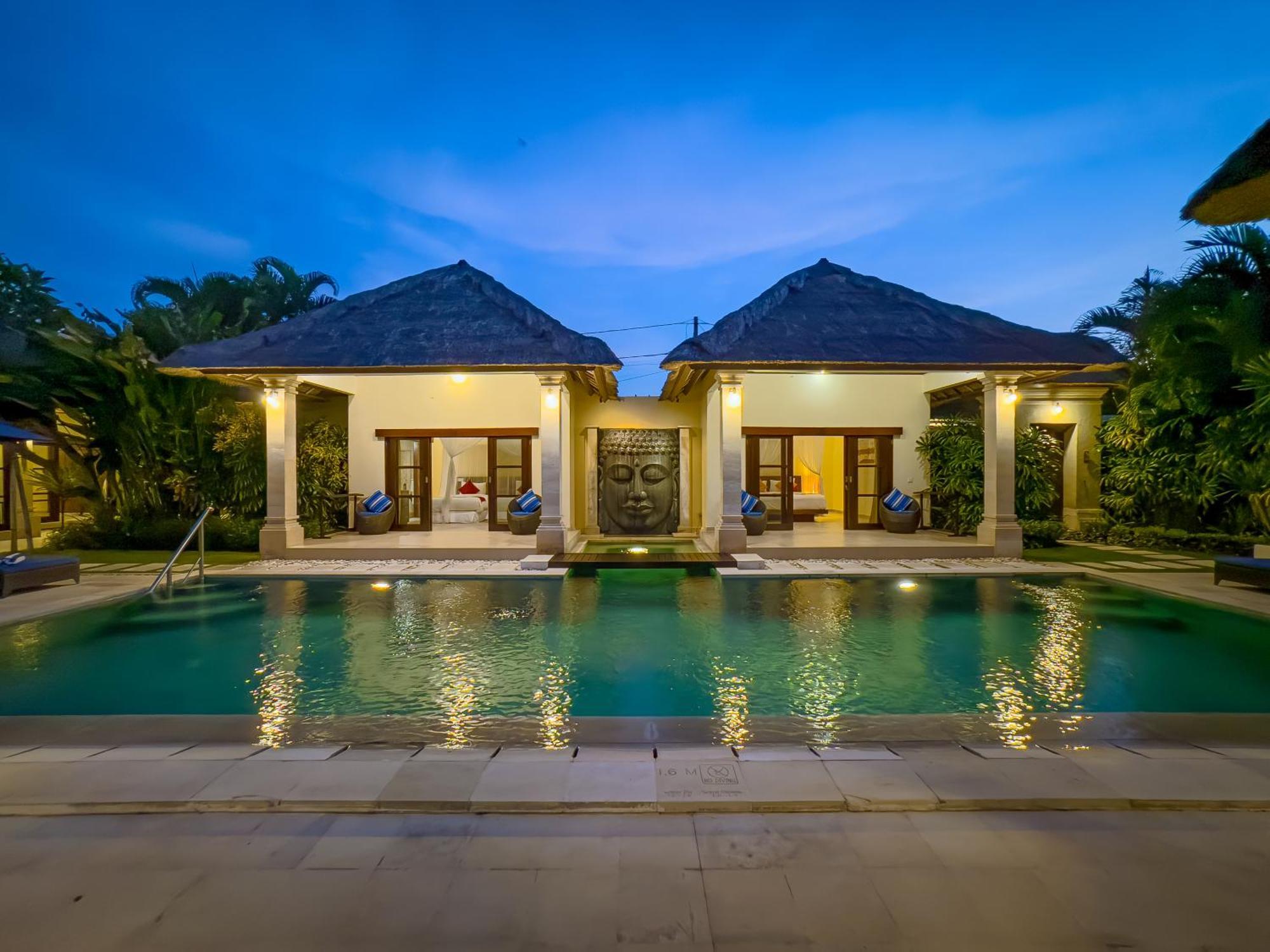 Villa Bugis Drupadi Seminyak 客房 照片