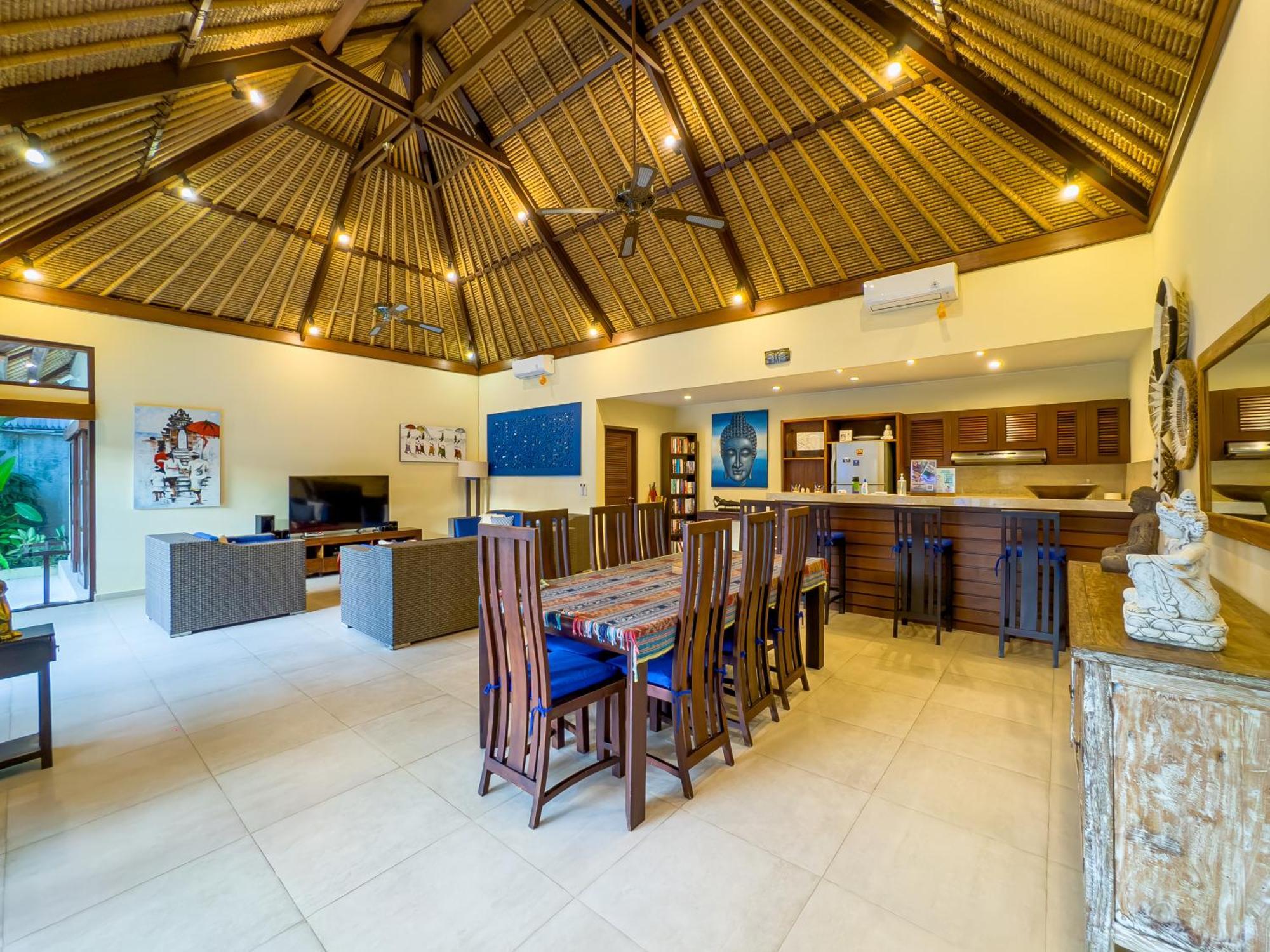 Villa Bugis Drupadi Seminyak 客房 照片